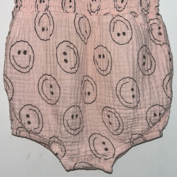 🙂GRAYSON COLLECTIVE🙂 Cotton Bubble in Pale Pink Happy Face - Picture 4 of 9